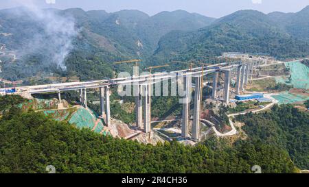 BIJIE, CHINA - MAY 27, 2023 - Aerial photo shows the closing of Qingchi Bridge in Jinsha County, Bijie City, Guizhou province, China, May 27, 2023. Th Stock Photo