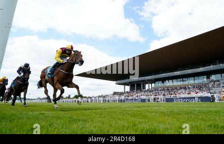 Mashhoor ridden by Ben Coen wins The FBD Hotels and Resorts Orby Stakes at Curragh Racecourse in County Kildare, Ireland. Picture date: Saturday May 27, 2023. Stock Photo