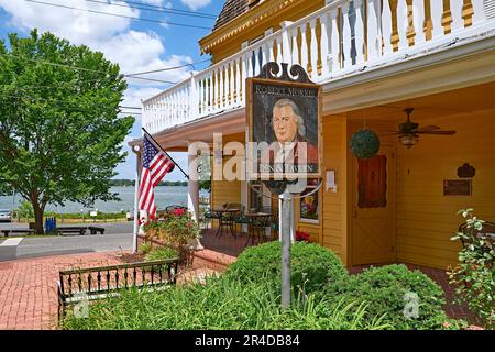 The Robert Morris Inn in Oxford, Maryland is believed to be the oldest inn in the USA. Stock Photo