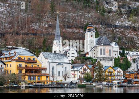 Not easy to say good bye to this 'fairy tale' like town. This was my view from the ferry as I left the Austrian town of Hallstatt. Nestled in the Aust Stock Photo