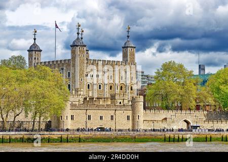 London River Thames the Tower of London with visitors in Spring Stock Photo