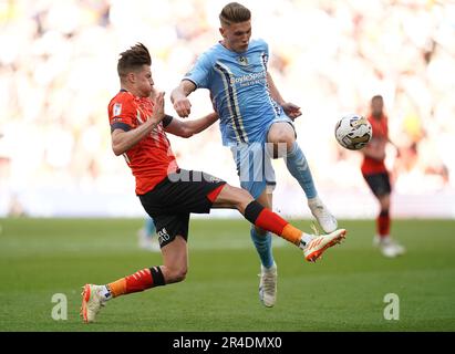 Luton Town's Reece Burke (left) and Coventry City's Viktor Gyokeres battle for the ball during the Sky Bet Championship play-off final at Wembley Stadium, London. Picture date: Saturday May 27, 2023. Stock Photo