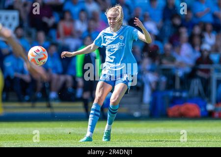 Manchester, UK. 27th May 2023. Esme Morgan #14 of Manchester City during the Barclays FA Women's Super League match between Manchester City and Everton at the Academy Stadium, Manchester on Saturday 27th May 2023. (Photo: Mike Morese | MI News) Credit: MI News & Sport /Alamy Live News Stock Photo