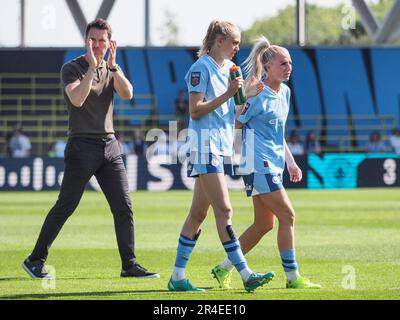 Manchester, UK. 27th May, 2023. Manchester, England, May 27th 2023: Manchester City head coach Gareth Taylor, Esme Morgan (14 Manchester City) and Alex Greenwood (5 Manchester City) at full time of the Barclays FA Womens Super League game between Manchester City and Everton at Academy Stadium in Manchester, England (Natalie Mincher/SPP) Credit: SPP Sport Press Photo. /Alamy Live News Stock Photo