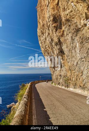 Curving roadway along the Amalfi Coast in Italy. Stock Photo