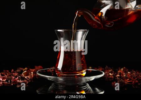 Turkish tea pot with glass of tea Stock Photo - Alamy