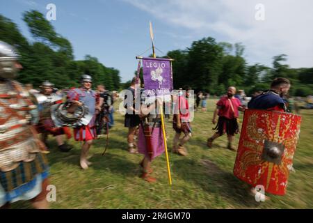 Varus Rome Battle 28 May 2023, Lower Saxony, Bramsche: Actors dressed up as Romans and ...