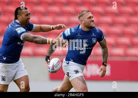 Hull FC's Josh Griffin celebrates his try with Ligi Sao during the Betfred Super League match at the AJ Bell Stadium, Salford. Picture date: Sunday May 28, 2023. Stock Photo