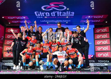 Rome, Italy. 28th May, 2023. Rome, Rome, Italy, May 28, 2023, Bahrain Victorius win the Super Team Award in Giro d'Italia 2023 during 21 stage - Roma - Roma - Giro d'Italia Credit: Live Media Publishing Group/Alamy Live News Stock Photo