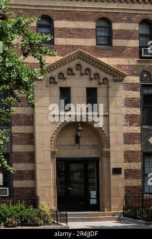 London Terrace is a huge apartment building complex in Chelsea, 2023, New York City, USA Stock Photo