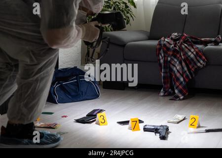 Criminalist Collecting Crime Scene Evidence Stock Photo - Alamy