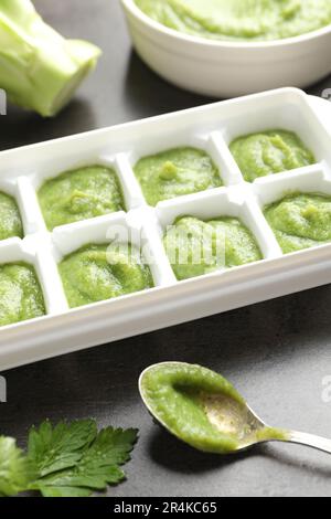 Pureed Baby Food in a Ice Cube Tray Stock Photo - Alamy