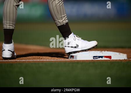 San Diego Padres' Fernando Tatis Jr. wears nike cleats while