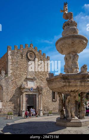 View of Duomo di Taormina and fountain in Piazza Duomo in Taormina, Taormina, Sicily, Italy, Europe Stock Photo