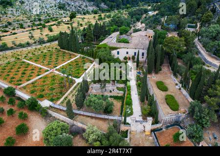 Aerial view, Casa Raixa house and gardens in Buñola, Islas Baleares, Palmanyola, Bunyola, Mallorca, Balearic Island, Balearic Islands, Baleares, Spain Stock Photo