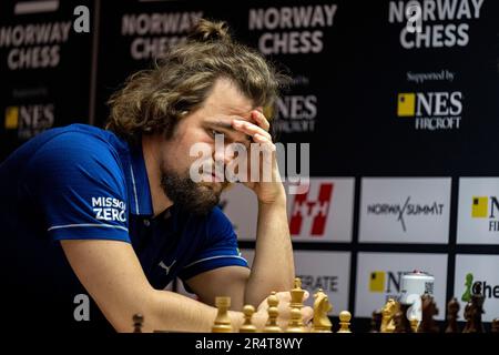 Stavanger 20230529.Magnus Carlsen plays blitz chess against Dommaraju Gukesh  during Norway Chess 2023 which is held in Finansparken in Stavanger. Photo:  Carina Johansen / NTB Stock Photo - Alamy