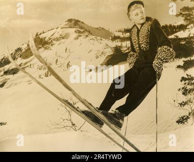 It should happen to you 1954 film hi-res stock photography and images -  Alamy