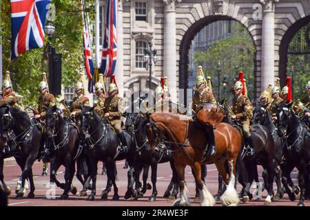 London, UK. 30th May 2023. Members of the Household Cavalry rehearse on The Mall ahead of Trooping The Colour, the celebration of the birthday of King Charles III, which takes place on 17th June. Credit: Vuk Valcic/Alamy Live News Stock Photo