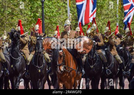 London, England, UK. 30th May, 2023. Members of the Household Cavalry rehearse on The Mall ahead of Trooping The Colour, the celebration of the birthday of King Charles III, which takes place on 17th June. (Credit Image: © Vuk Valcic/ZUMA Press Wire) EDITORIAL USAGE ONLY! Not for Commercial USAGE! Credit: ZUMA Press, Inc./Alamy Live News Stock Photo