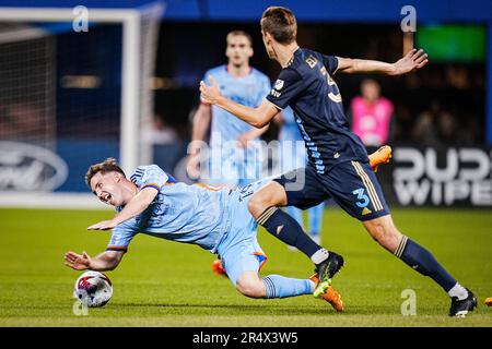 New York, NY, USA. 27th May, 2023. New York City FC forward Gabriel Segal (19) goes down under pressure from Philadelphia Union defender Jack Elliott (3) during an MLS game between the Philadelphia Union and New York City FC at Citi Field in New York, NY. Rusty Jones/Cal Sport Media/Alamy Live News Stock Photo