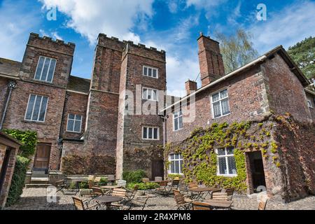 Rufford Old Hall courtyard Stock Photo