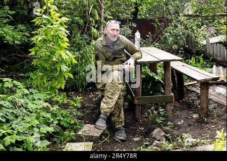 Donetsk Oblast, Ukraine. 29th May, 2023. A member of a 152mm howitzer team of the Ukraine Armed Forces 57th Motorized Brigade located somewhere in the greater Chasiv Yar area in the Donetsk Oblast in Ukraine. Credit: SOPA Images Limited/Alamy Live News Stock Photo