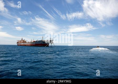 Hodeidah, Yemen. 30th May, 2023. The FSO Safer vessel is seen at Ras Issa port in Hodeidah province, Yemen, on May 30, 2023. A United Nations (UN) ship arrived on Tuesday at the site of the floating storage and offloading (FSO) Safer vessel, a decaying super oil tanker, off the coast of Ras Issa, Hodeidah in western Yemen. Credit: Mohammed Mohammed/Xinhua/Alamy Live News Stock Photo