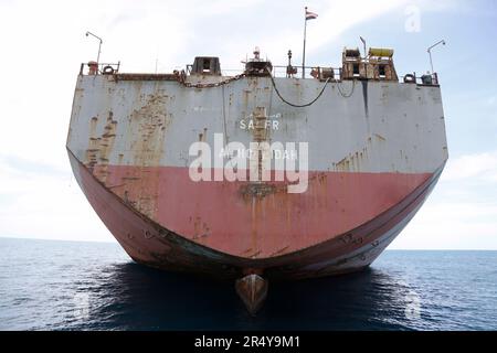 Hodeidah, Yemen. 30th May, 2023. The FSO Safer vessel is seen at Ras Issa port in Hodeidah province, Yemen, on May 30, 2023. A United Nations (UN) ship arrived on Tuesday at the site of the floating storage and offloading (FSO) Safer vessel, a decaying super oil tanker, off the coast of Ras Issa, Hodeidah in western Yemen. Credit: Mohammed Mohammed/Xinhua/Alamy Live News Stock Photo