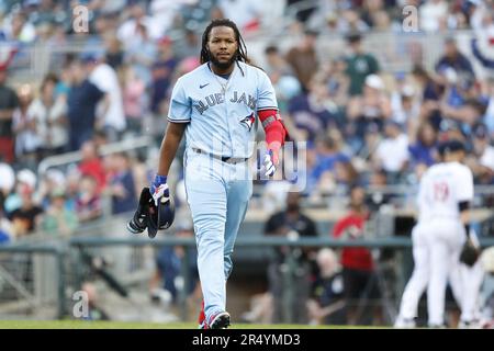 May 26, 2023, Minneapolis, Minnesota, United States: May 26, 2023, Minneapolis, Minnesota, USA: Toronto Blue Jays first baseman Vladimir Guerrero Jr. (27) out at first base during game at Target Field. Mandatory Credit: Bruce Fedyck Zuma Press (Credit Image: © Bruce Fedyck/ZUMA Press Wire) EDITORIAL USAGE ONLY! Not for Commercial USAGE! Stock Photo