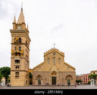 Duomo di Messina or Messina Cathedral of Santa Maria Assunta and Piazza Duomo in Sicily, Italy. The impressive bell tower is famous with complex astro Stock Photo