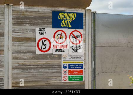 Pilton, Somerset, UK.  31st May 2023.  UK Weather.  General view of the Glastonbury Festival site at Worthy Farm at Pilton in Somerset on a hot sunny afternoon, which is being readied for this years music festival which is being held from 21st to 25th June 2023.  The security fencing which surrounds the site has been constructed.  Picture Credit: Graham Hunt/Alamy Live News Stock Photo