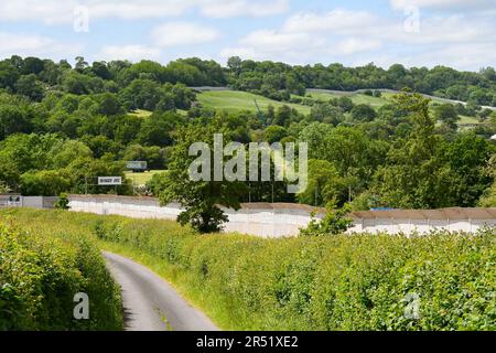 Pilton, Somerset, UK.  31st May 2023.  UK Weather.  General view of the Glastonbury Festival site at Worthy Farm at Pilton in Somerset on a hot sunny afternoon, which is being readied for this years music festival which is being held from 21st to 25th June 2023.  The security fencing which surrounds the site has been constructed.  Picture Credit: Graham Hunt/Alamy Live News Stock Photo