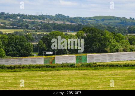 Pilton, Somerset, UK.  31st May 2023.  UK Weather.  General view of the Glastonbury Festival site at Worthy Farm at Pilton in Somerset on a hot sunny afternoon, which is being readied for this years music festival which is being held from 21st to 25th June 2023.  The security fencing which surrounds the site has been constructed.  Picture Credit: Graham Hunt/Alamy Live News Stock Photo