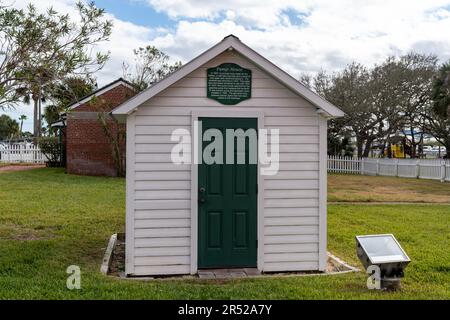 Ponce Inlet, Florida - December 29, 2022: Historic Pump House the the grounds of the Ponce Inlet Lighthouse Stock Photo