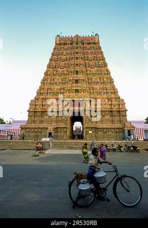180-foot high Kasi Viswanathar Temple Rajagopuram Tower in Tenkasi, Tamil Nadu, South India, India, Asia Stock Photo