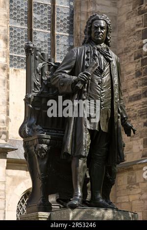 New Bach Monument on the Thomaskirchhof by Carl Seffner, Leipzig, Saxony, Germany Stock Photo