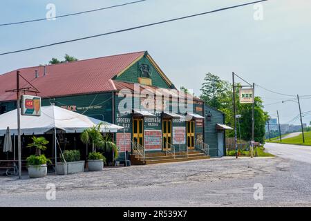 JEFFERSON, LA, USA - MAY 29, 2023: Famous River Shack Tavern on the River Road just outside of New Orleans Stock Photo
