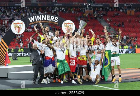 Budapest, Hungary. 31st May, 2023. Sevilla lift the Europa League trophy 2022/2023 during the UEFA Europa League Final match at Puskas Arena, Budapest. Picture credit should read: David Klein/Sportimage Credit: Sportimage Ltd/Alamy Live News Stock Photo