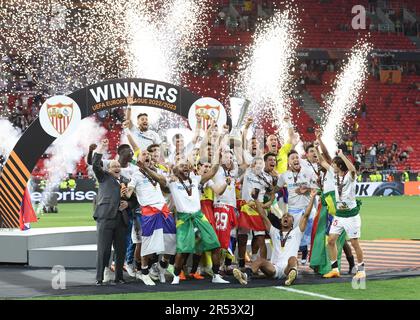 Budapest, Hungary. 31st May, 2023. Sevilla lift the Europa League trophy 2022/2023 during the UEFA Europa League Final match at Puskas Arena, Budapest. Picture credit should read: David Klein/Sportimage Credit: Sportimage Ltd/Alamy Live News Stock Photo