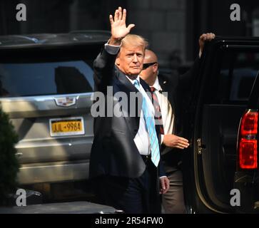 Manhattan, United States. 31st May, 2023. Former President of the United States Donald J. Trump waves to a crowd outside Trump Tower. Former President of the United States Donald J. Trump departed Trump Tower in Manhattan for a two day trip to Des Moines, Iowa. Former President of the United States Donald J. Trump waved to the crowd outside Trump Tower prior to his departure and threw his fist in the air to the crowd. (Photo by Kyle Mazza/SOPA Images/Sipa USA) Credit: Sipa USA/Alamy Live News Stock Photo