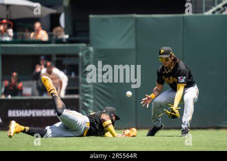 Pittsburgh Pirates' Ji Hwan Bae Scores On A Base Hit By Connor Joe ...