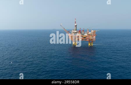 (230601) -- SHENZHEN, June 1, 2023 (Xinhua) -- This aerial photo shows the Enping 15-1 oil platform 200 km southwest of Shenzhen, south China, May 31, 2023. China's first offshore million-tonne carbon storage project was put into operation on Thursday in the South China Sea, according to the China National Offshore Oil Corporation (CNOOC). The project is designed to store a total of more than 1.5 million tonnes of carbon dioxide (CO2), which is equivalent to planting nearly 14 million trees, according to the company. The project, serving the Enping 15-1 oil platform 200 km southwest of Stock Photo