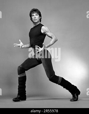 JOHN TRAVOLTA in STAYING ALIVE (1983), directed by SYLVESTER STALLONE. Credit: PARAMOUNT PICTURES / Album Stock Photo