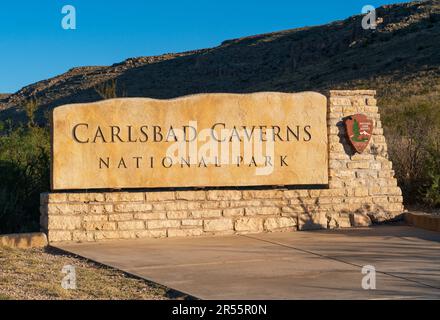 The NPS Welcome Sign to Carlsbad Caverns National Park Stock Photo