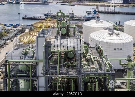 ROTTERDAM - An overview of the Neste refinery on the Maasvlakte. Biodiesel and soon also sustainable jet fuel are produced here. ANP JEFFREY GROENEWEG netherlands out - belgium out Stock Photo