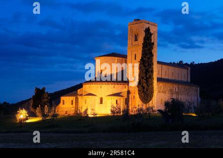 Abbey di Sant Antimo, Romanesque monastic church, Montalcino, province of Siena, Tuscany, Abbazia di Sant Antimo, Italy Stock Photo