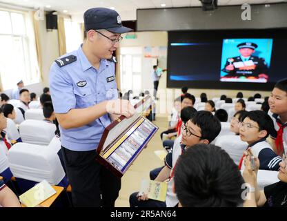 QINGDAO, CHINA - JUNE 2, 2023 - Police perform stick-fighting skills in  Qingdao, East China's Shandong province, June 2, 2023. (Photo by CFOTO/Sipa  USA Stock Photo - Alamy