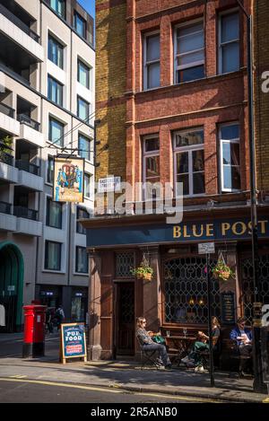 The Blue Posts Pub in Eastcastle Street W1, Fitzrovia, London, England, UK Stock Photo