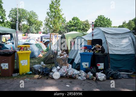 Nuremberg, Germany. 02nd June, 2023. Overflowing trash cans stand at the open-air festival Rock im Park at the camping site at the Großer Dutzendteich. Around 60,000 visitors are expected at the festival. Credit: Daniel Vogl/dpa/Alamy Live News Stock Photo