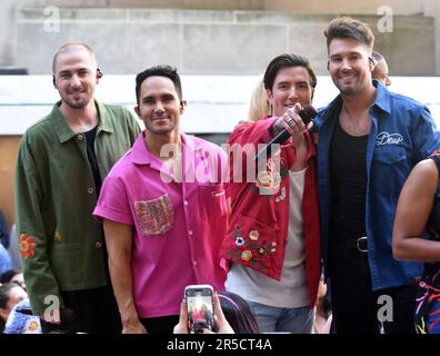 https://l450v.alamy.com/450v/2r5ct4a/june-2-2023-new-york-new-york-usa-kendall-schmidt-carlos-penavega-logan-henderson-and-james-maslow-of-big-time-rush-perform-at-the-today-show-citi-concert-series-at-rockefeller-plaza-in-new-york-credit-image-photo-image-press-via-zuma-press-wire-editorial-usage-only!-not-for-commercial-usage!-2r5ct4a.jpg